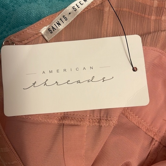 Saints and Secrets women’s M BLUSH COLOR ruffles and‎ shorts Romper NWT. Belted - Picture 12 of 14